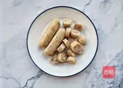 Illustration of how to make salmon sausage and baked potatoes 2