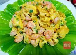 Illustration of how to make shrimps with smooth eggs 12