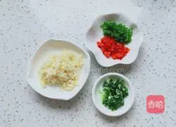 Illustration of how to make steamed razor clams with minced garlic 3