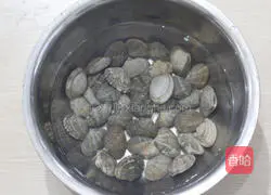 Illustration of how to make flower nail powder 3