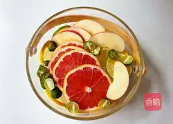 Tipsy fruit Illustration of how to make wine 5