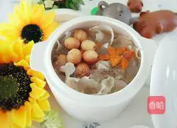 Illustration of how to make bird's nest, white fungus and lotus seed soup 1