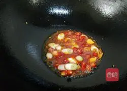 Illustration of how to make sour soup and fat beef noodles 12