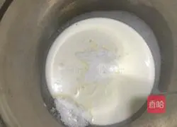 Illustration of how to make colorful mousse 9