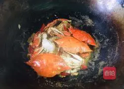 Illustration of how to make green onion and ginger prawn crab 8