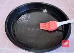 Illustration of how to make banana honey bean pizza (homemade pizza embryo) 7