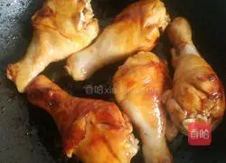Illustration of how to make simple braised chicken legs 4
