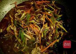 Illustration of home-cooked fish-flavored shredded pork 6