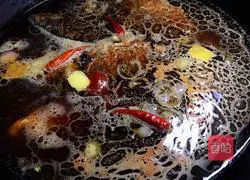 Illustration of how to make canned fish 15