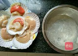 Illustration of how to make garlic vermicelli scallops 1