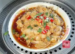Illustration of how to make steamed pangasius fish with garlic 4