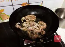 Illustration of how to make salt and pepper shrimps 4