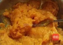 Illustration of how to make sweet-scented osmanthus and pumpkin dumplings 1