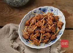 Illustration of how to make grilled toothpick meat 9