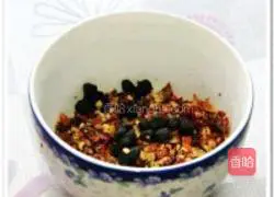 Illustration of how to make spicy chicken with saliva 6