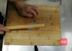 Illustration of how to make sweet and sour shrimp crackers 4