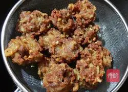 Illustration of how to make dry croquettes 7