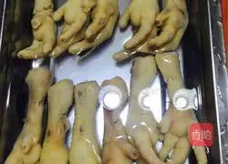 Illustration of homemade chicken feet with pickled pepper 3