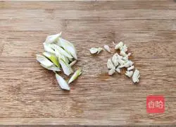 # Northeast# Shrimp and scrambled eggs recipe illustration 4