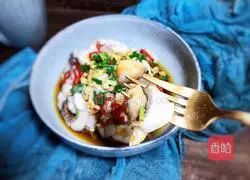 Illustration of how to make fish fillet with scallion oil 10