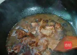 Illustration of how to cook corn and potato braised pork ribs 8