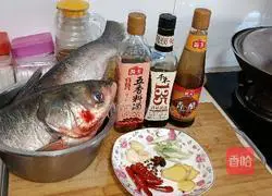 Illustration of stewed fat-headed fish 2