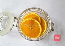 Illustration of making homemade sweet orange fruit wine 8
