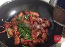 Illustration of how to make fried lobster 11