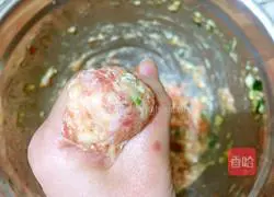 Illustration of how to make sweet and sour meatballs 4