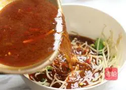 Illustration of how to make Sichuan style boiled fish 9