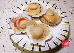 Illustration of how to make steamed scallops with garlic vermicelli 1