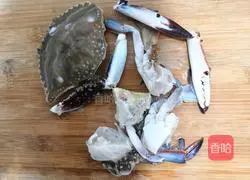 Illustration of how to make swimming crab braised rice cake 1