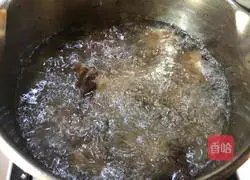 Illustration of how to make salt and pepper pork ribs 6