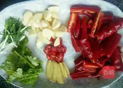 Hunan style stir-fried pork belly illustration 2