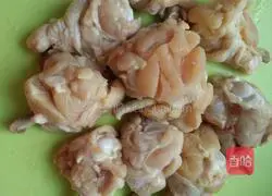 Illustration of how to make crispy fried chicken wings 1