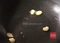 Illustration of Laoganma's fried rice cake 2