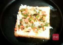 Illustration of how to make pan mini pizza 8