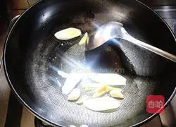 Illustration of how to cook sea cucumber with rice 4