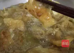 Illustration of braised sea cucumber and fish maw 1