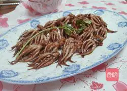 Illustration of how to make cumin squid head 12