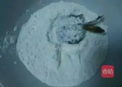 Illustration of how to make shrimp balls with anchovies 4