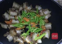 Simple version of twice-cooked pork recipe 7