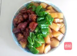 Illustration of how to make sweet and sour pork ribs and potatoes 5