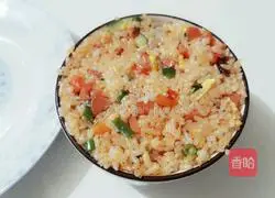 Illustration of how to make tomato sauce fried rice 9