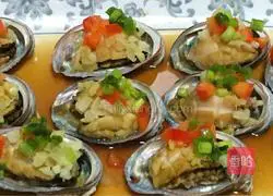Illustration of how to make abalone with scallion oil 13