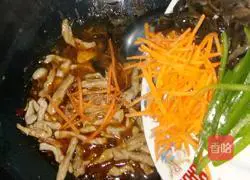 Illustration of how to make fish-flavored shredded pork 17