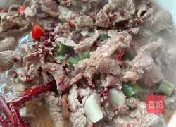 Illustration of how to make boiled beef slices 12