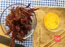 Illustration of the must-eat Chinese toon scrambled eggs in spring 2