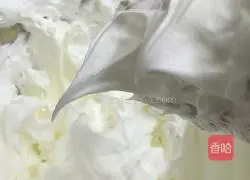 Illustration of how to make banana cheese mousse 8