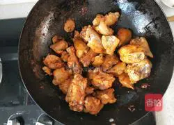 Illustration of Braised Pork Trotters 12